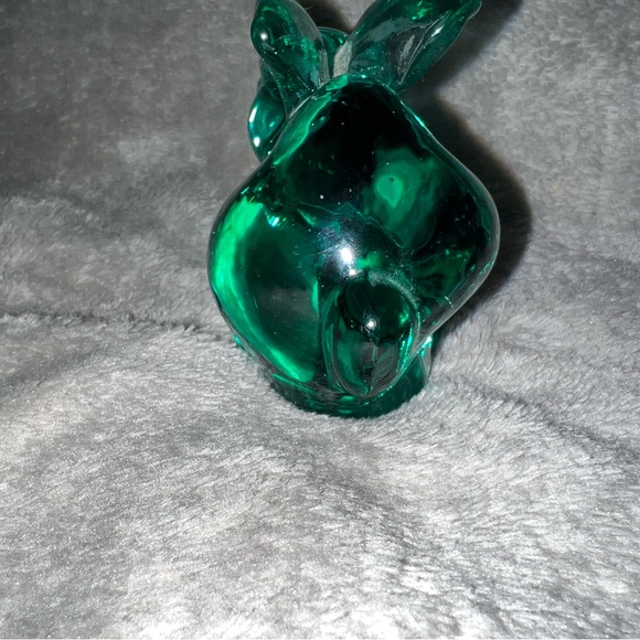 Vintage 1970s Silvestri Art Glass Green Bunny Rabbit Figurine Paperweight - Picture 6 of 10